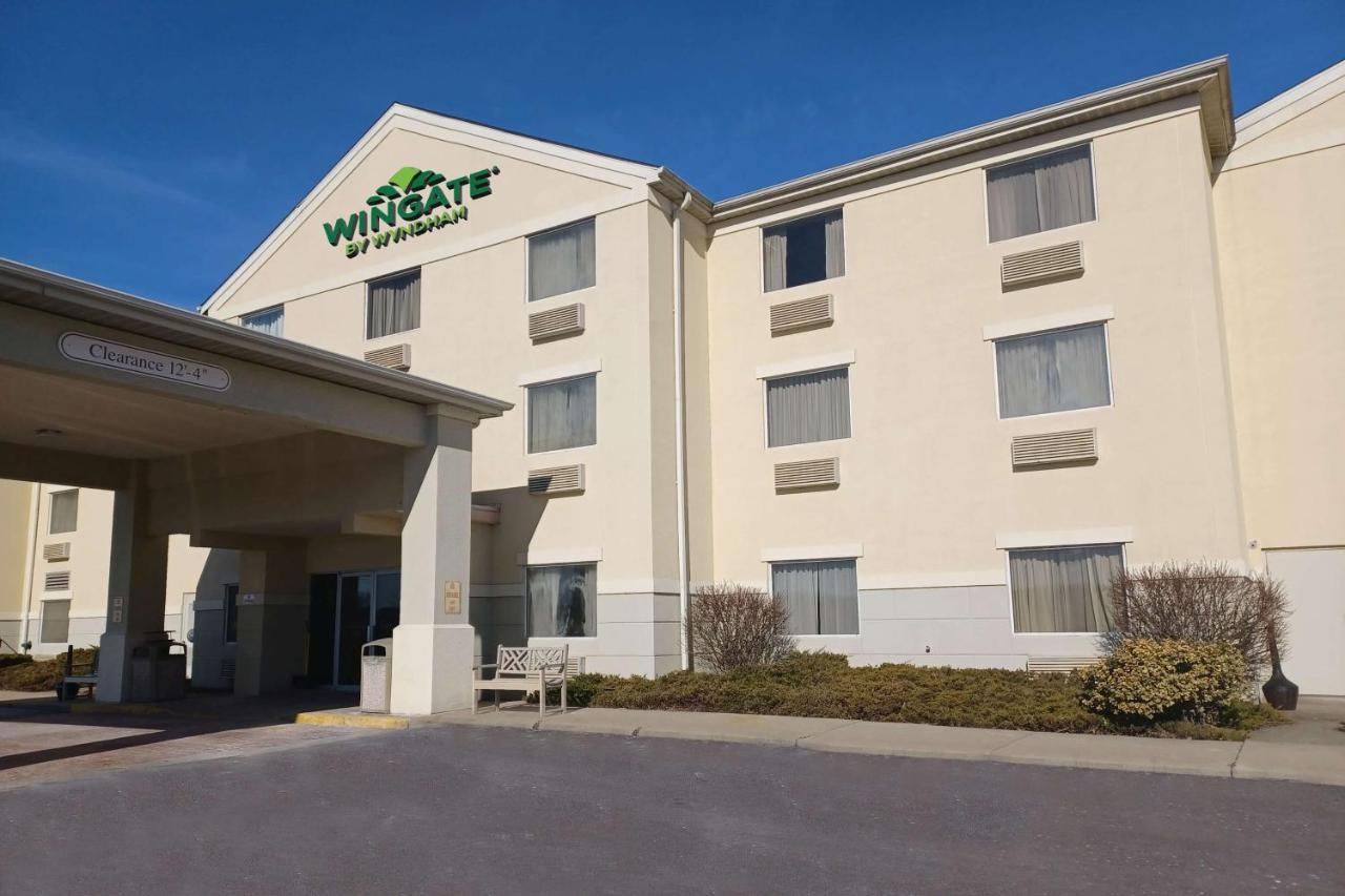 Hotel Wingate By Wyndham Pittsburgh New Stanton Exterior foto