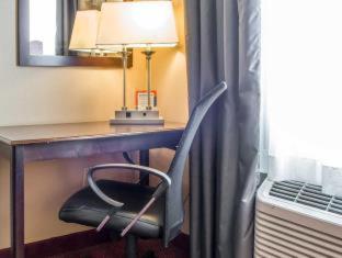 Hotel Wingate By Wyndham Pittsburgh New Stanton Habitación foto